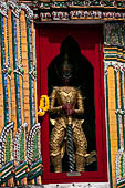 Bangkok Wat Pho, Wat Pho s Giants located in niches at the sides of the entrances of the court of the mandop. 